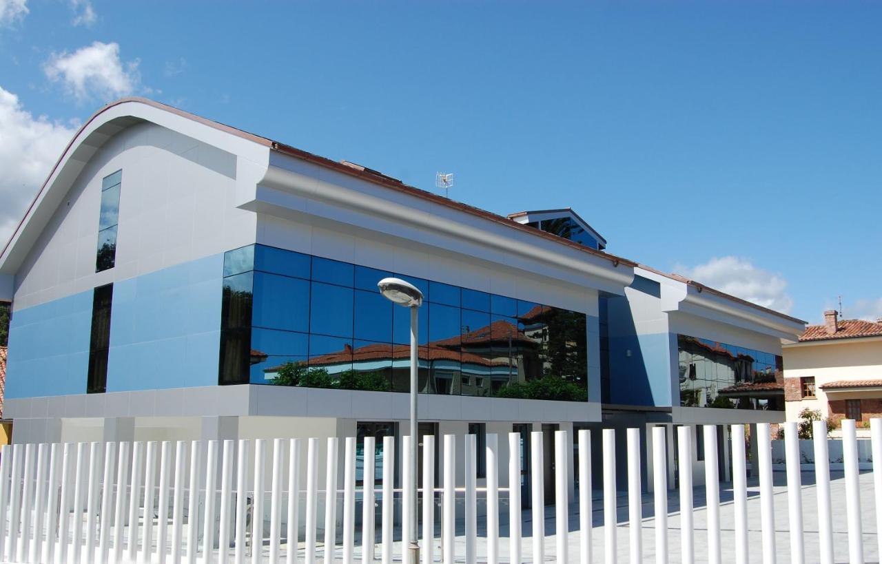 Image: Hotel Villa Rosario II, Edificio Moderno