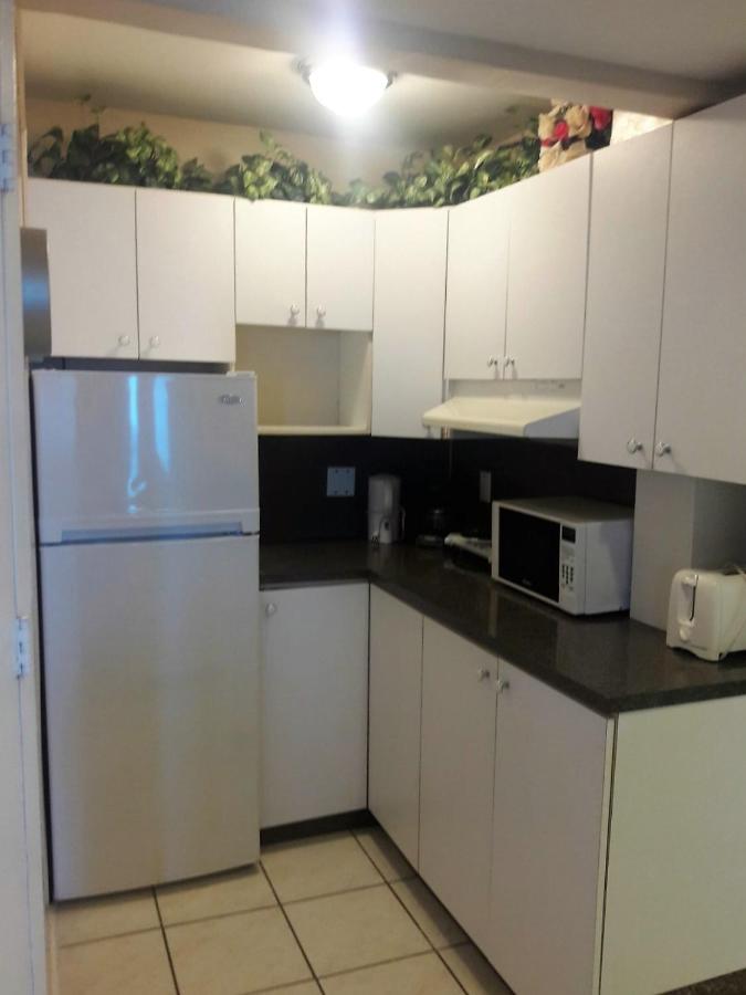 Castle 727 Studio with balcony and Ocean view, Pool, Tennis, Beach Access, Free Parking - 2