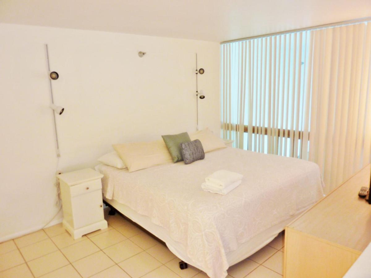 Castle M4 Beachfront Balcony Loft, FREE Parking, Pool, Tennis, Beach Access - 2