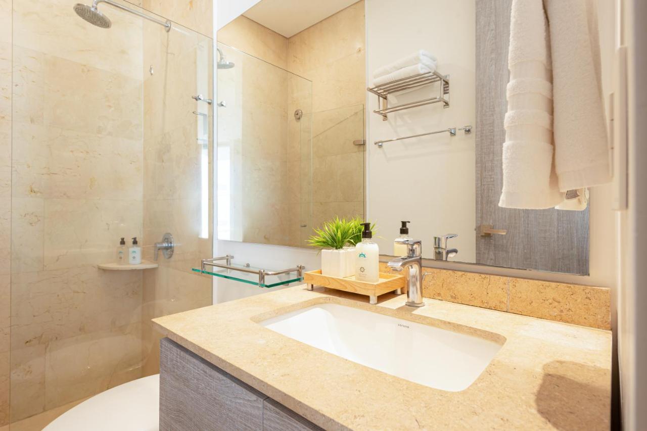 Grand Marina Suites Santa Marta photo