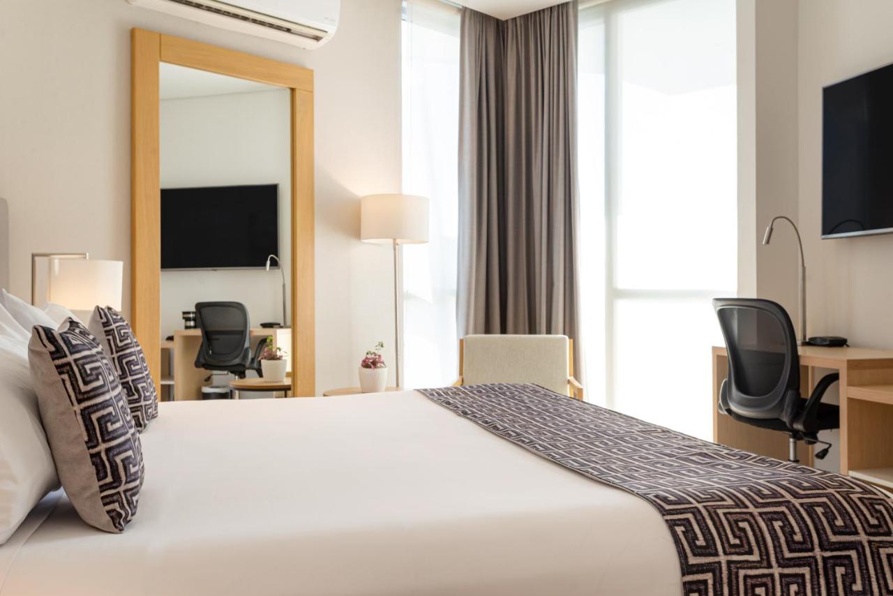 Grand Marina Suites Santa Marta photo