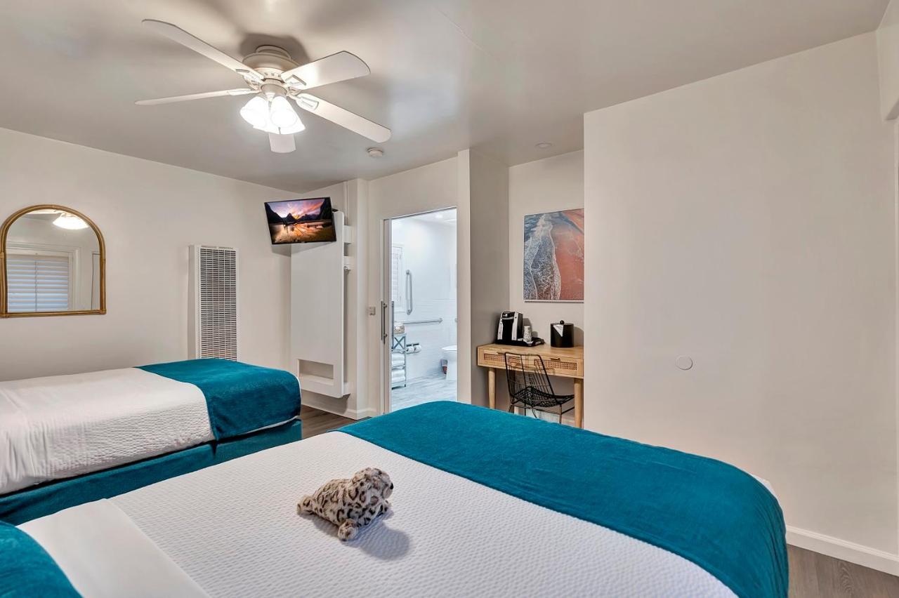 Holiday Motel & Suites — photo 16
