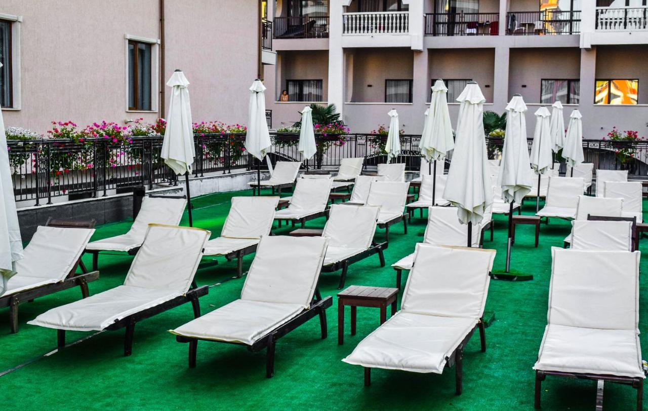 Karolina Hotel photo