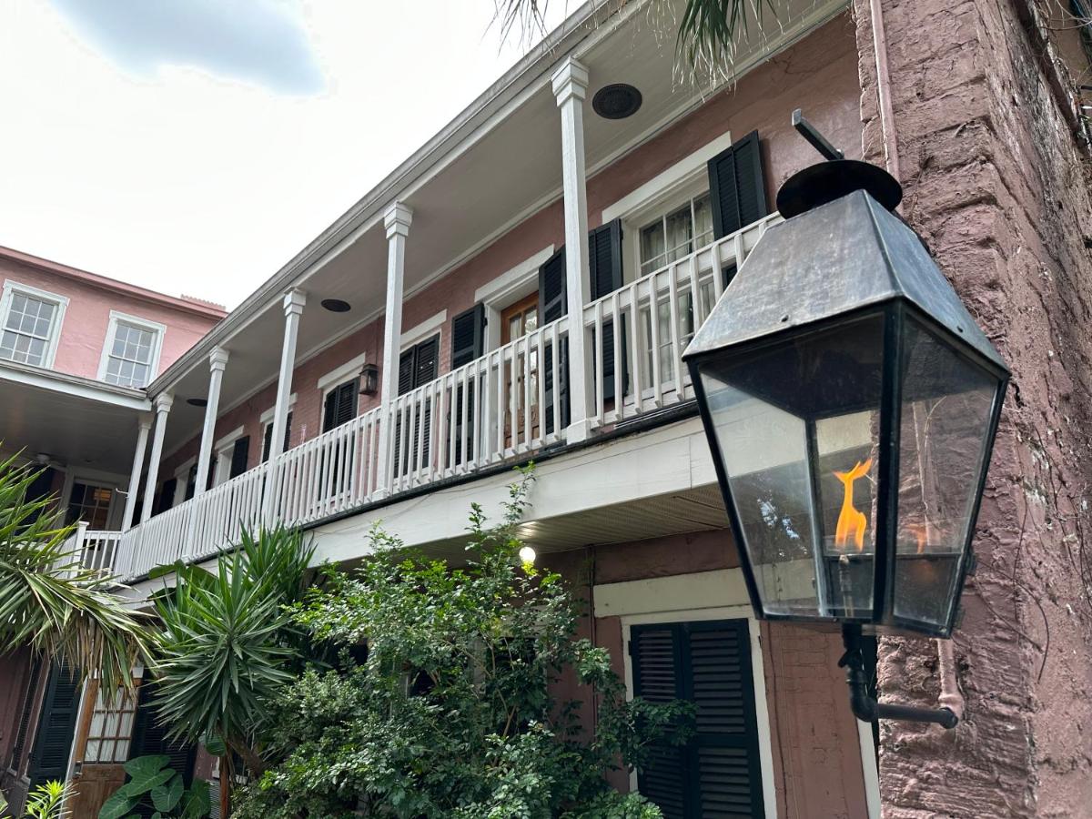 Lamothe House Hotel a French Quarter Guest Houses Property — photo 10