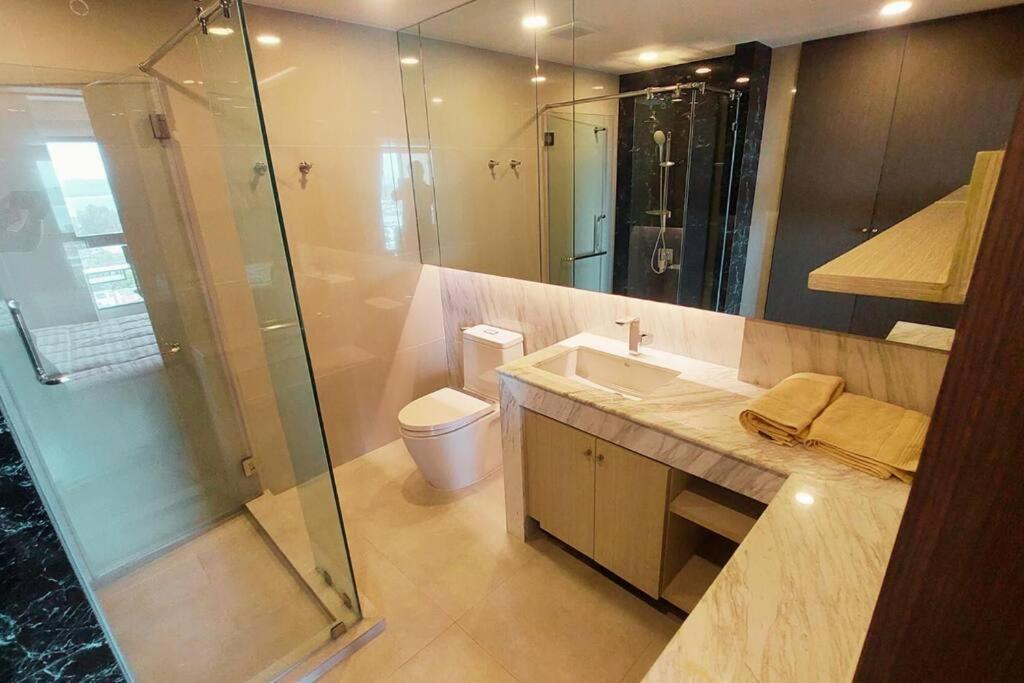 Seaview Condo In 5 Star Resort MG1 - 5