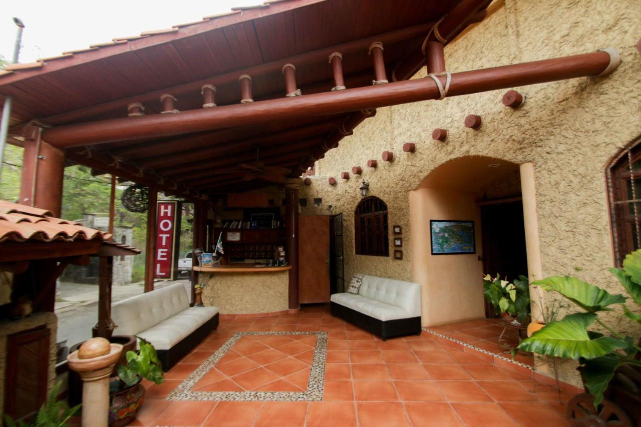 Hotel Villas Las Azucenas photo
