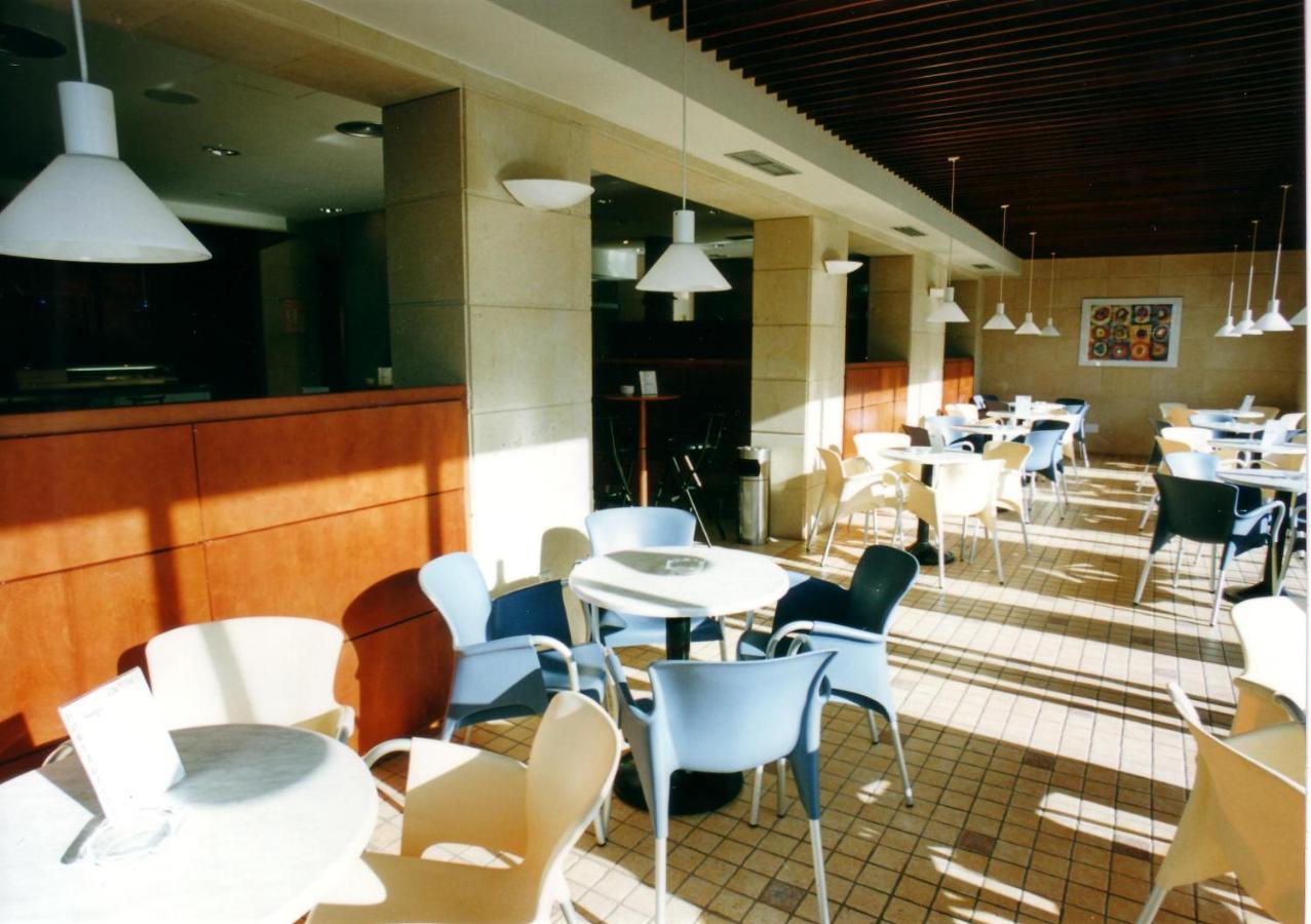 Hotel Sarga (España Cabañas) - Booking.com