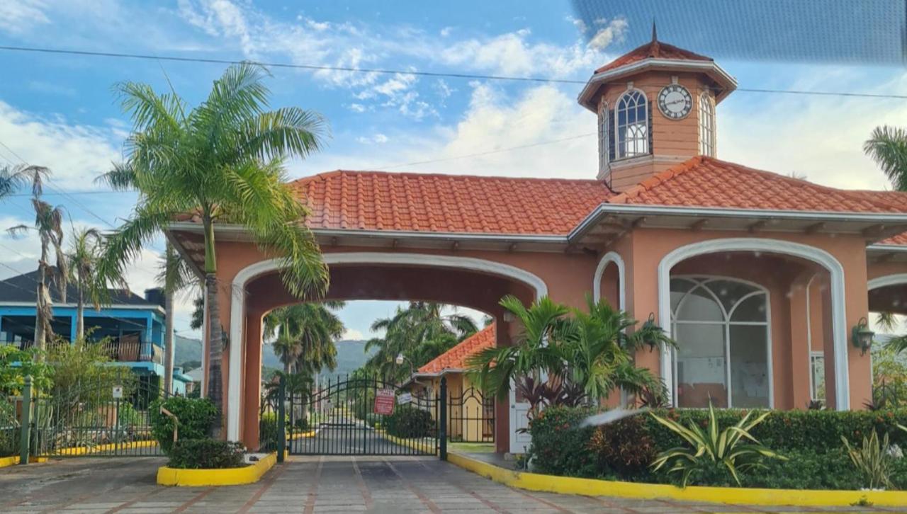 Modern 3 Bed Sea View Retreat St Ann's Ocho Rios - 4