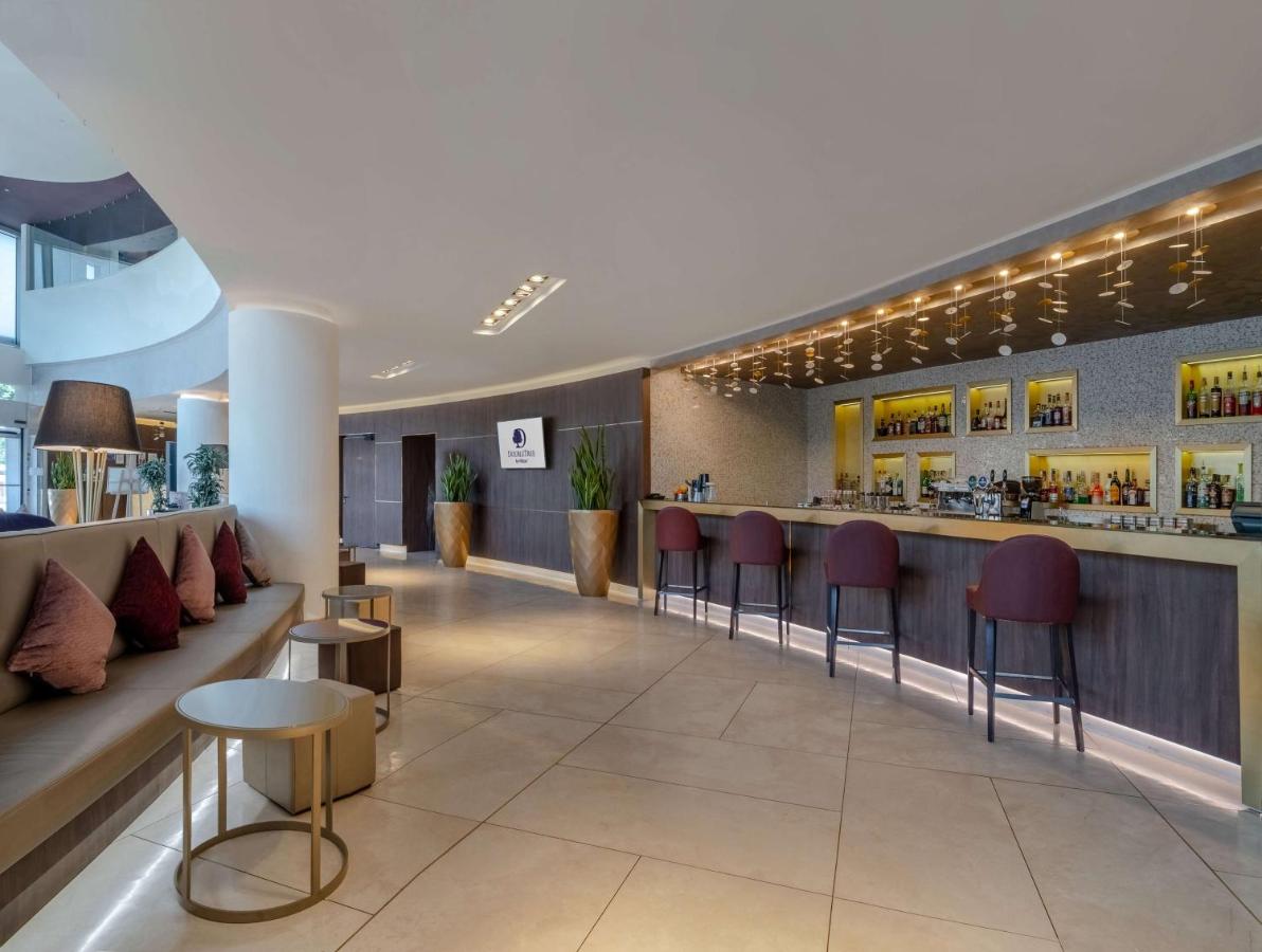 DoubleTree by Hilton Yerevan City Centre photo