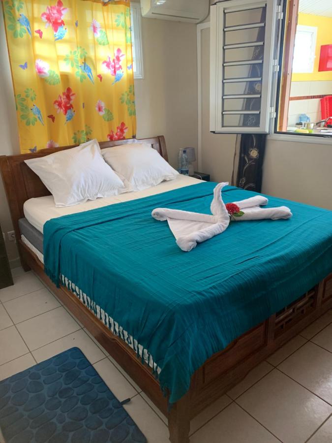 Ocean bleu 972 rouge N 4 - 2