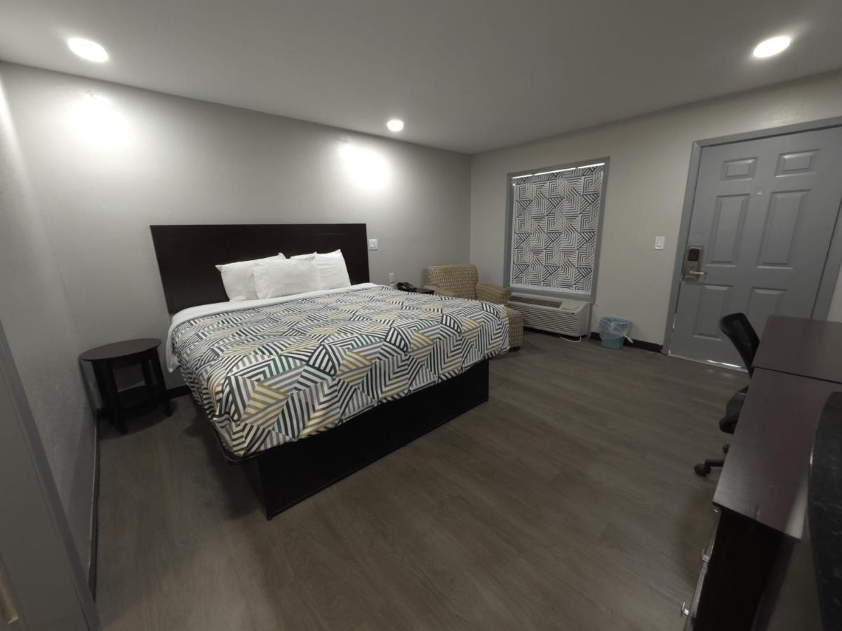 Relax Inn McGehee — photo 8