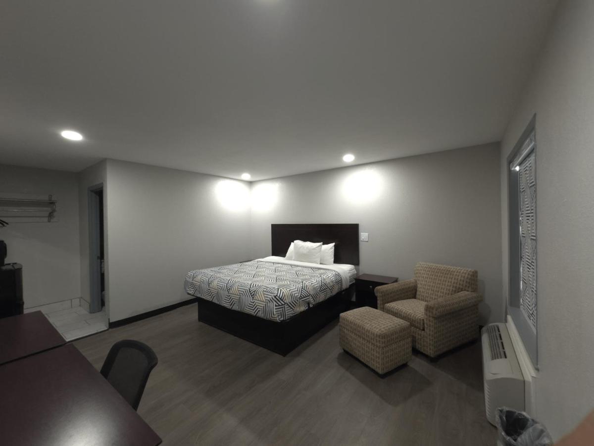 Relax Inn McGehee — photo 5