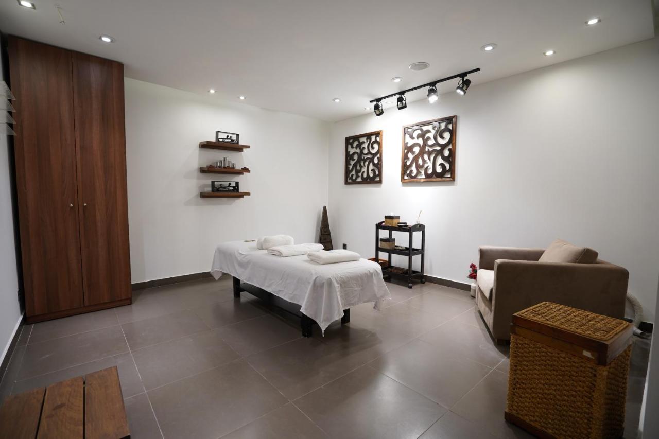 Heaven Prestige Hotel photo