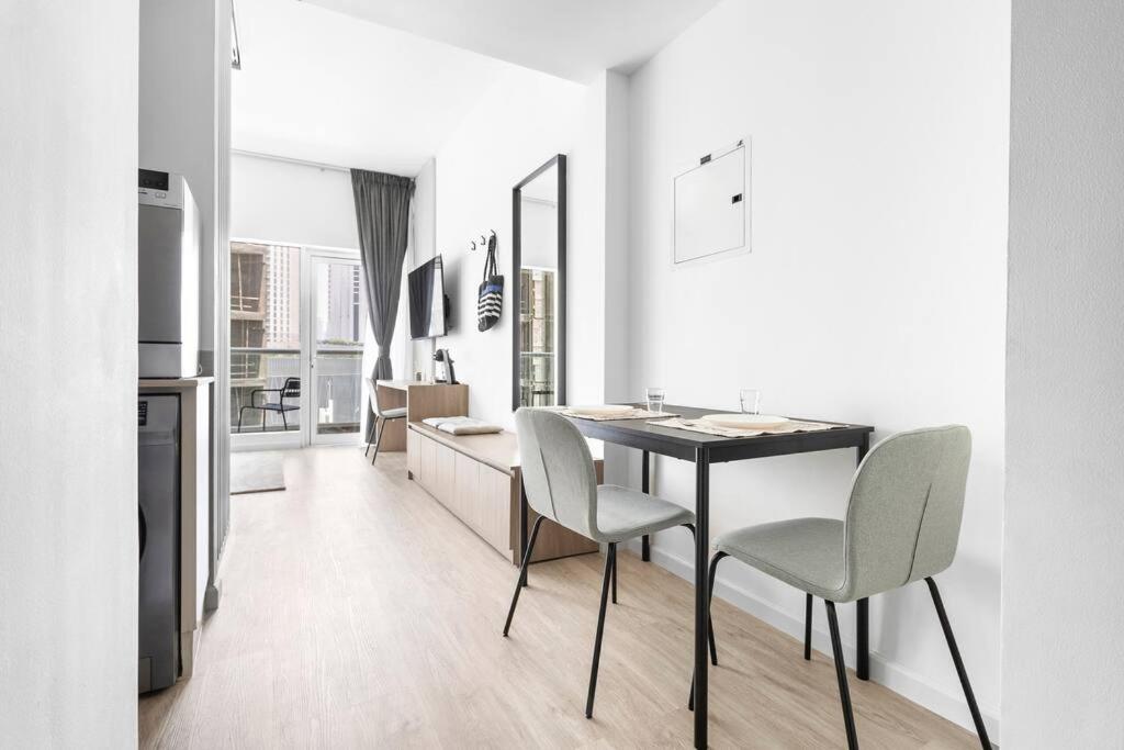 Exclusive Studio by Burj Khalifa and Dubai Mall, High Floor - 5