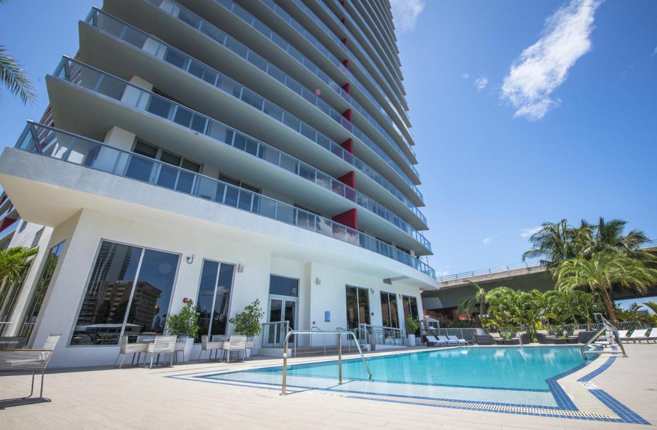 Heated swimming pool: Beachwalk Elite Hotels and Resorts