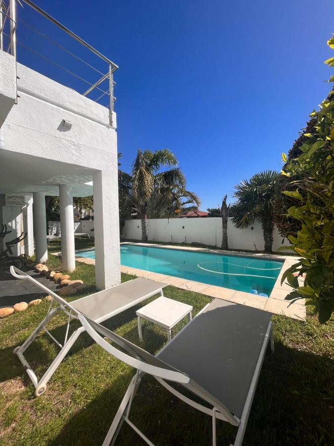 Cozy Camps Bay House with mountain and sea view - 4