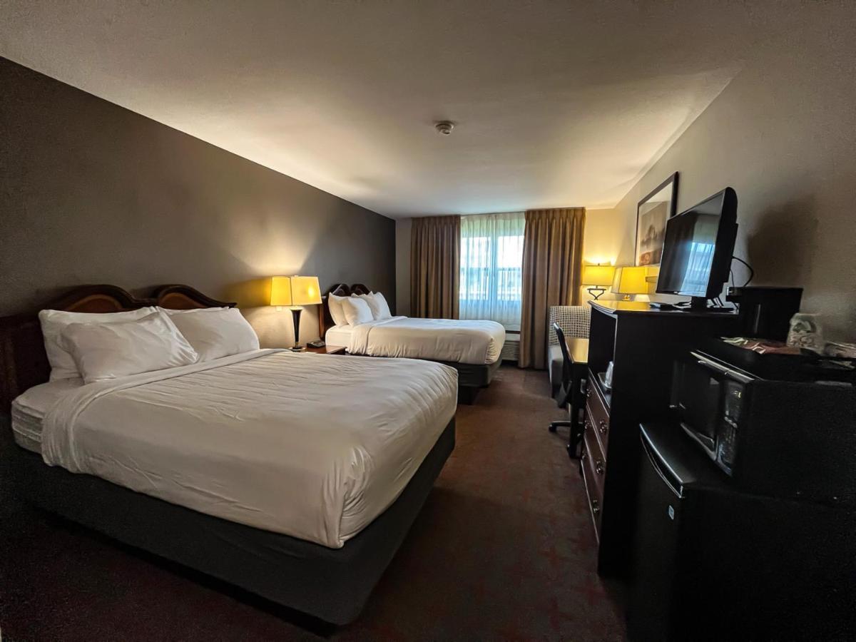Harbor Winds Hotel — photo 8