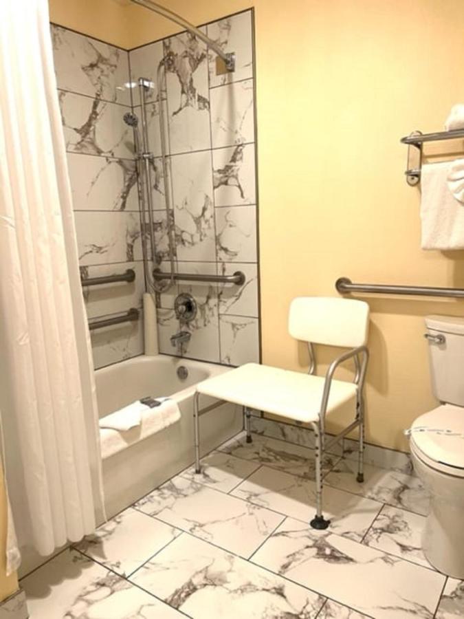 Lighthouse Suites Inn — photo 22