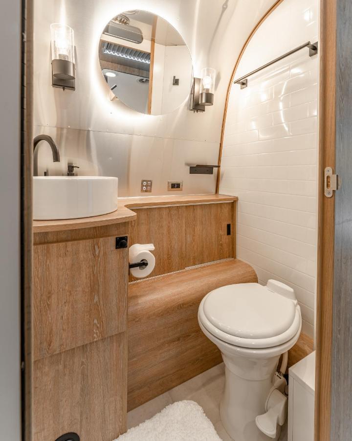 AustinTeton's Sunset Cliff Resort on Lake Travis - PRIVATE WEDDING, EVENT, HEATED POOL, BOAT DOCK - 5