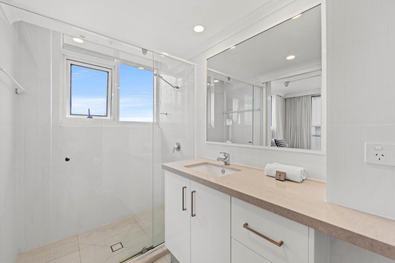Southern Cross Beachfront Holiday Apartments photo
