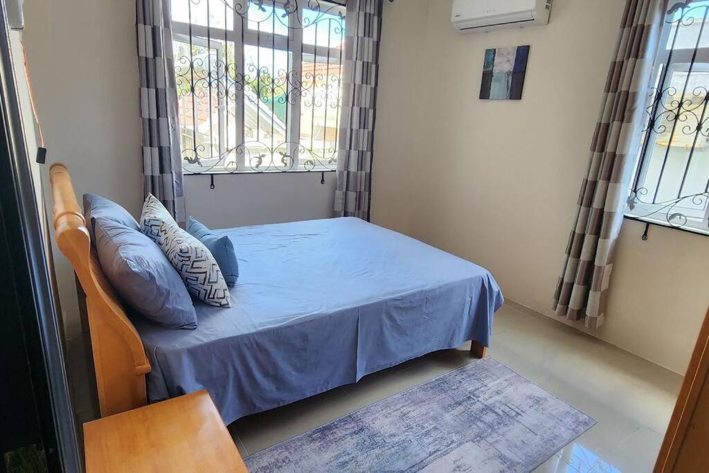 Number 8, 2nd Floor, Pebble Bay Apartments - 2