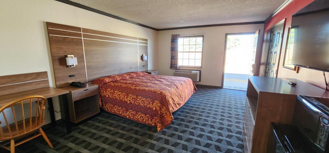 Midland Inn — photo 16