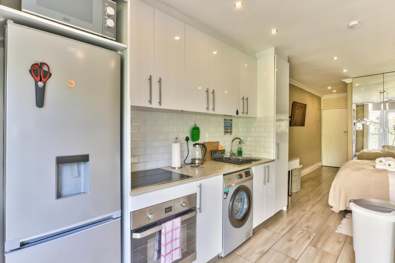 Hyde Park on the Square - 4