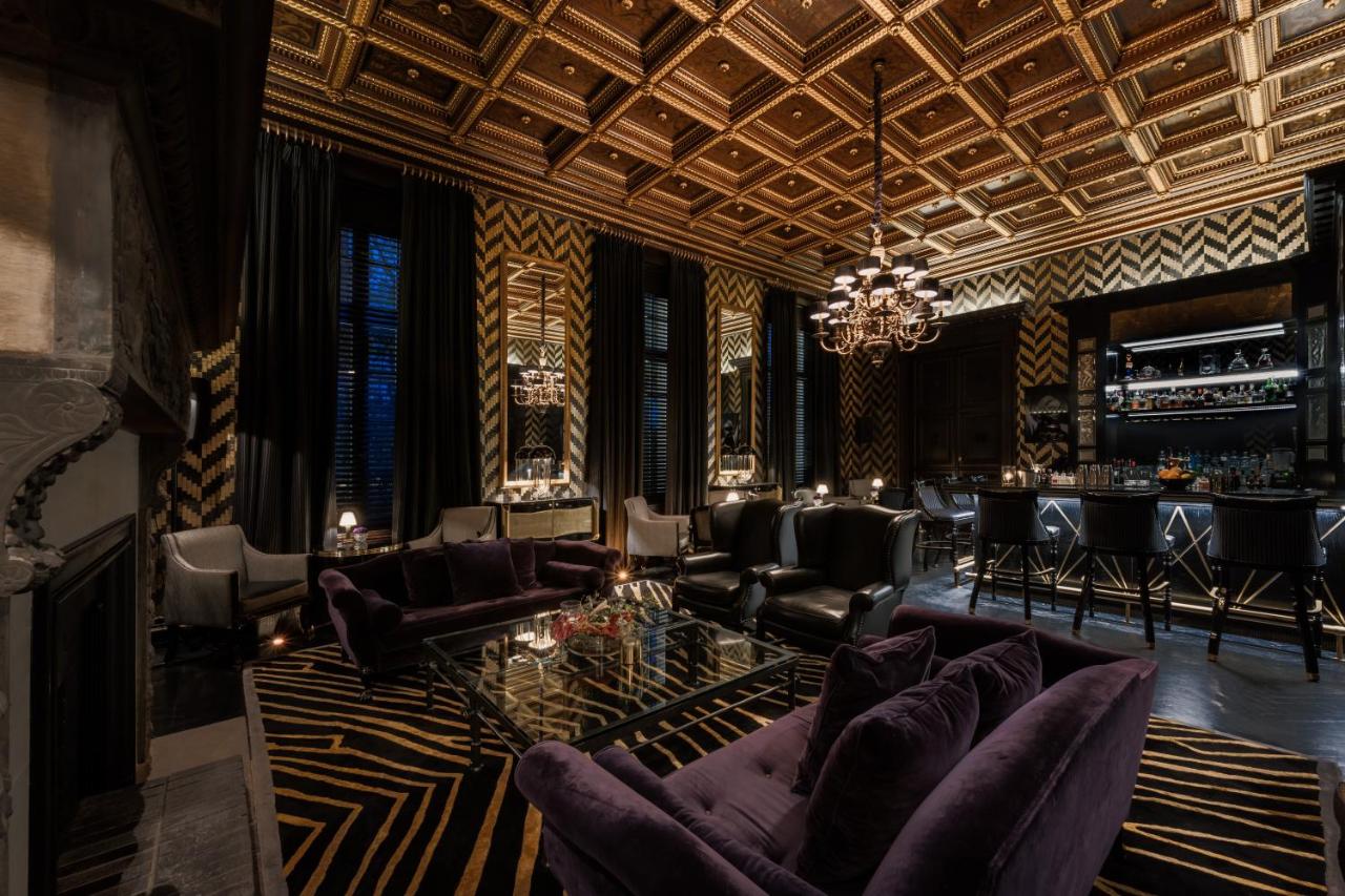 Schlosshotel Berlin by Patrick Hellmann photo