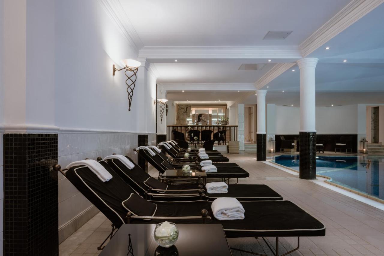 Schlosshotel Berlin by Patrick Hellmann photo