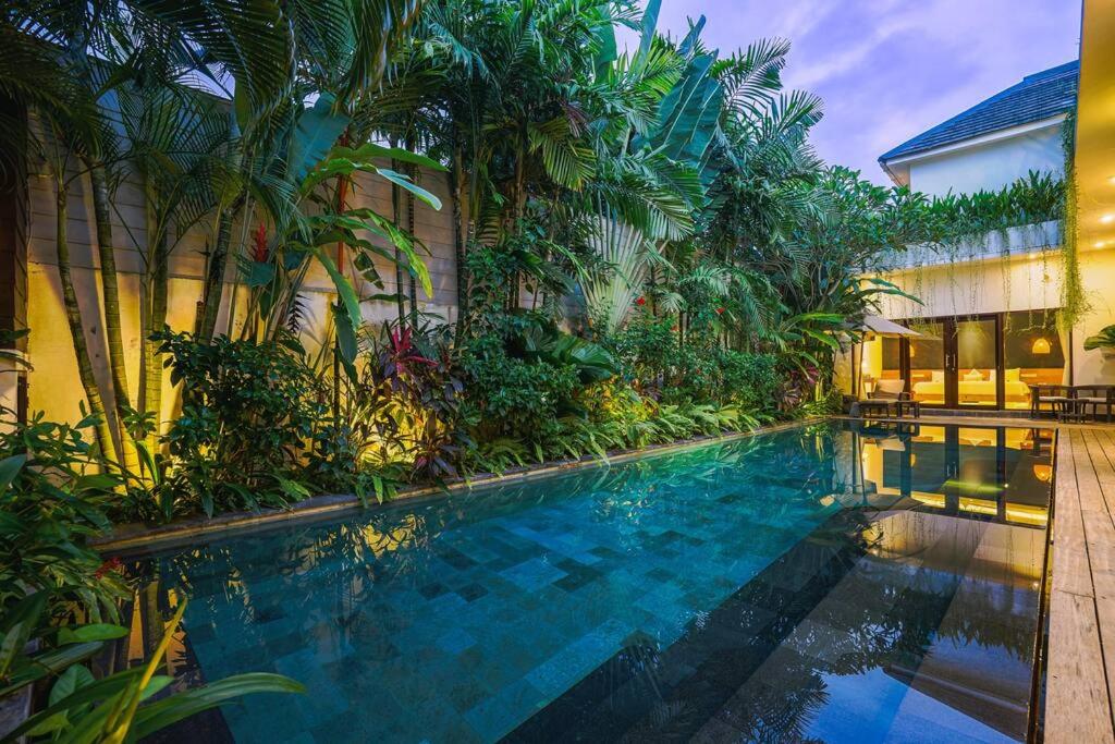 Frangipani Villa Jingga at Berawa - 4