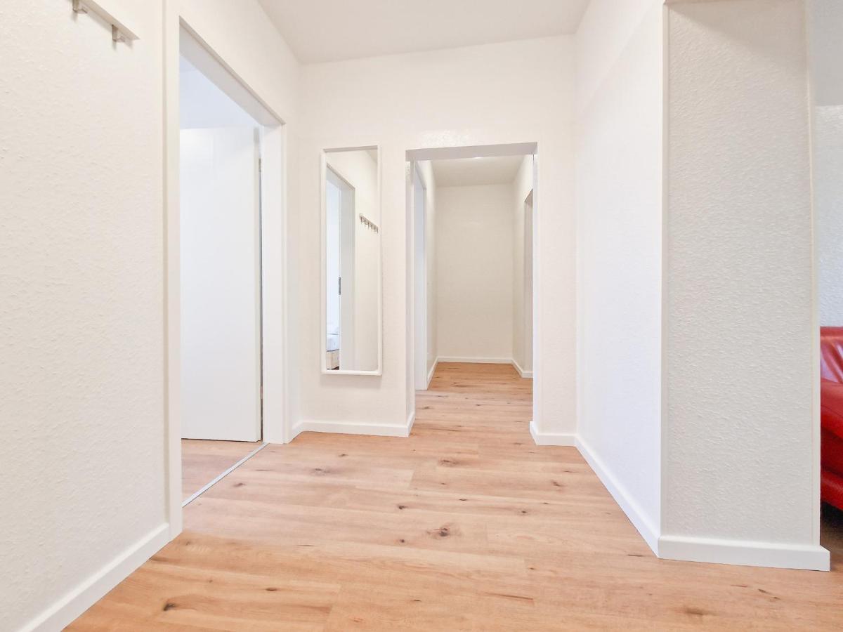 Tolstov Apartments - 4 Room Apartment - 15 Min to Messe DUS - 10 Min Old to Town DUS