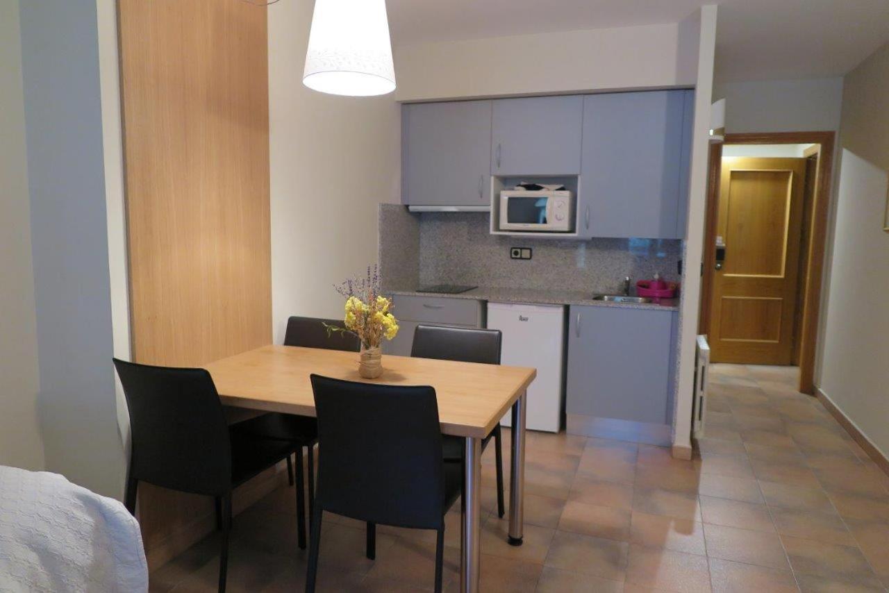 Aparthotel El Serch photo
