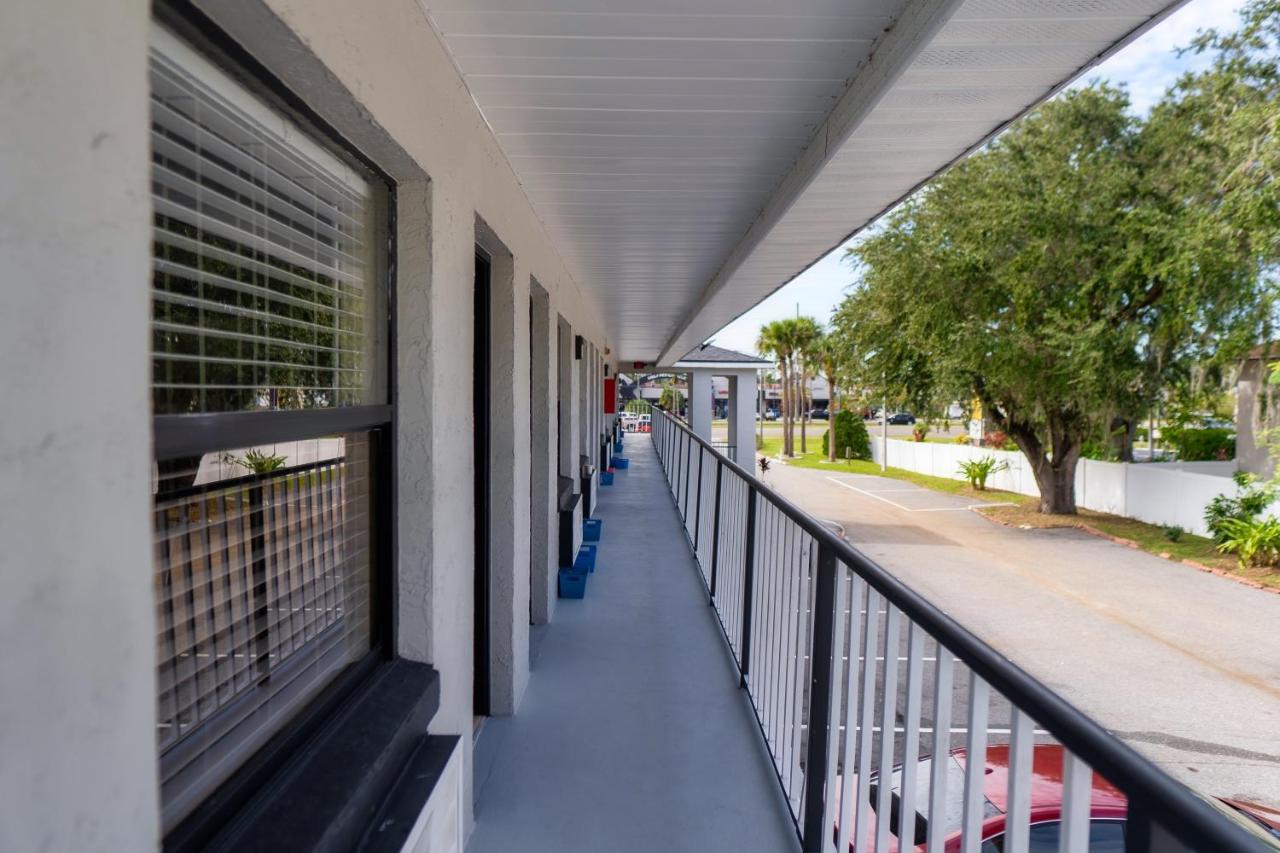 Floridian Sunshine Inn — photo 13
