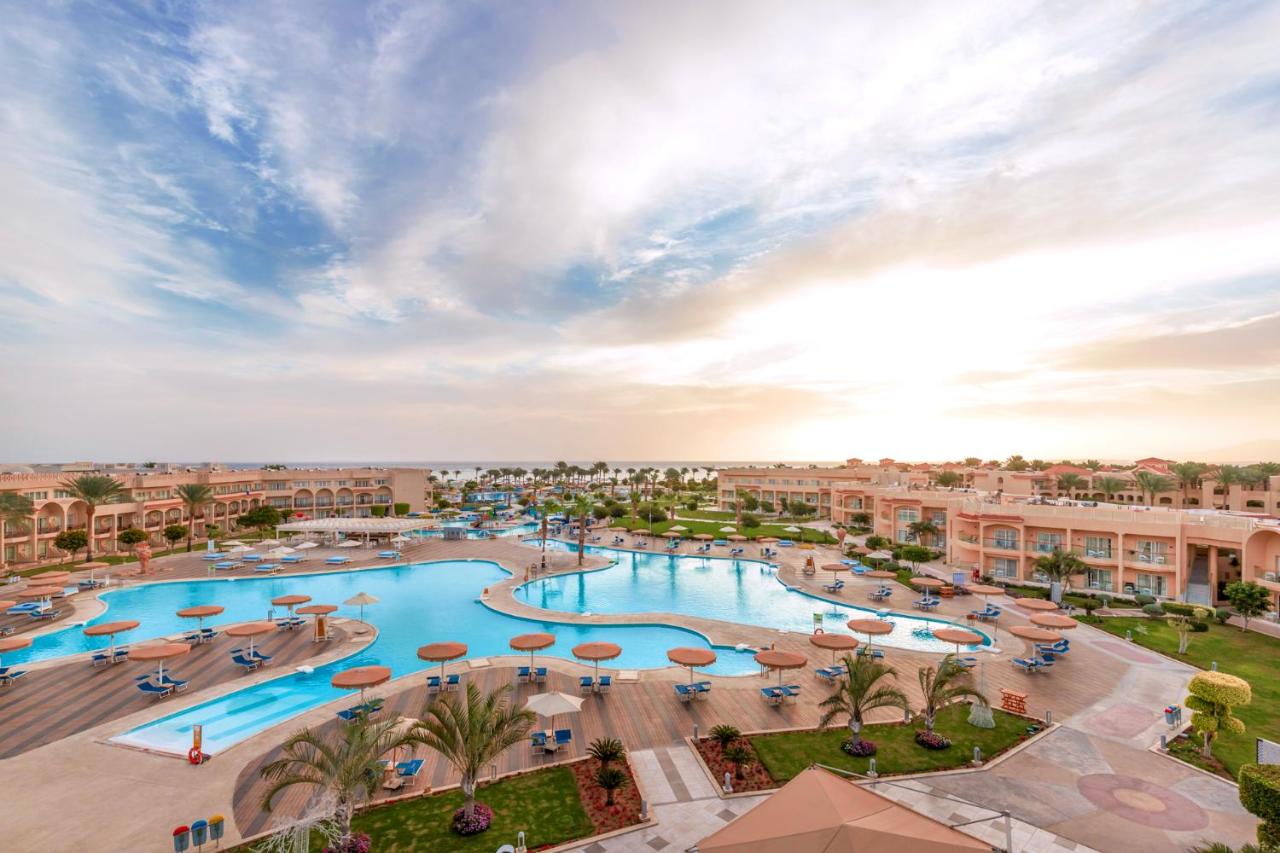 Pickalbatros Royal Moderna Sharm "Aqua Park" photo