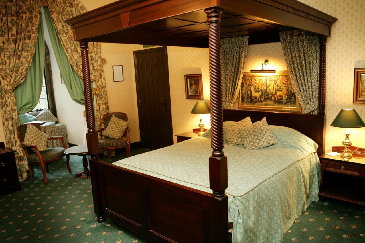 Langley Castle Hotel - Laterooms