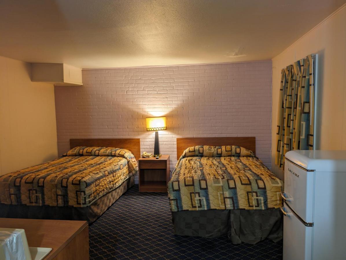 Economy Inn Kingsville — photo 10
