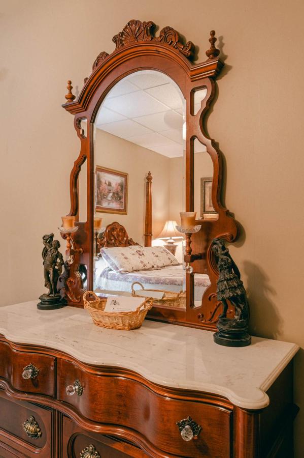The Manor — photo 15