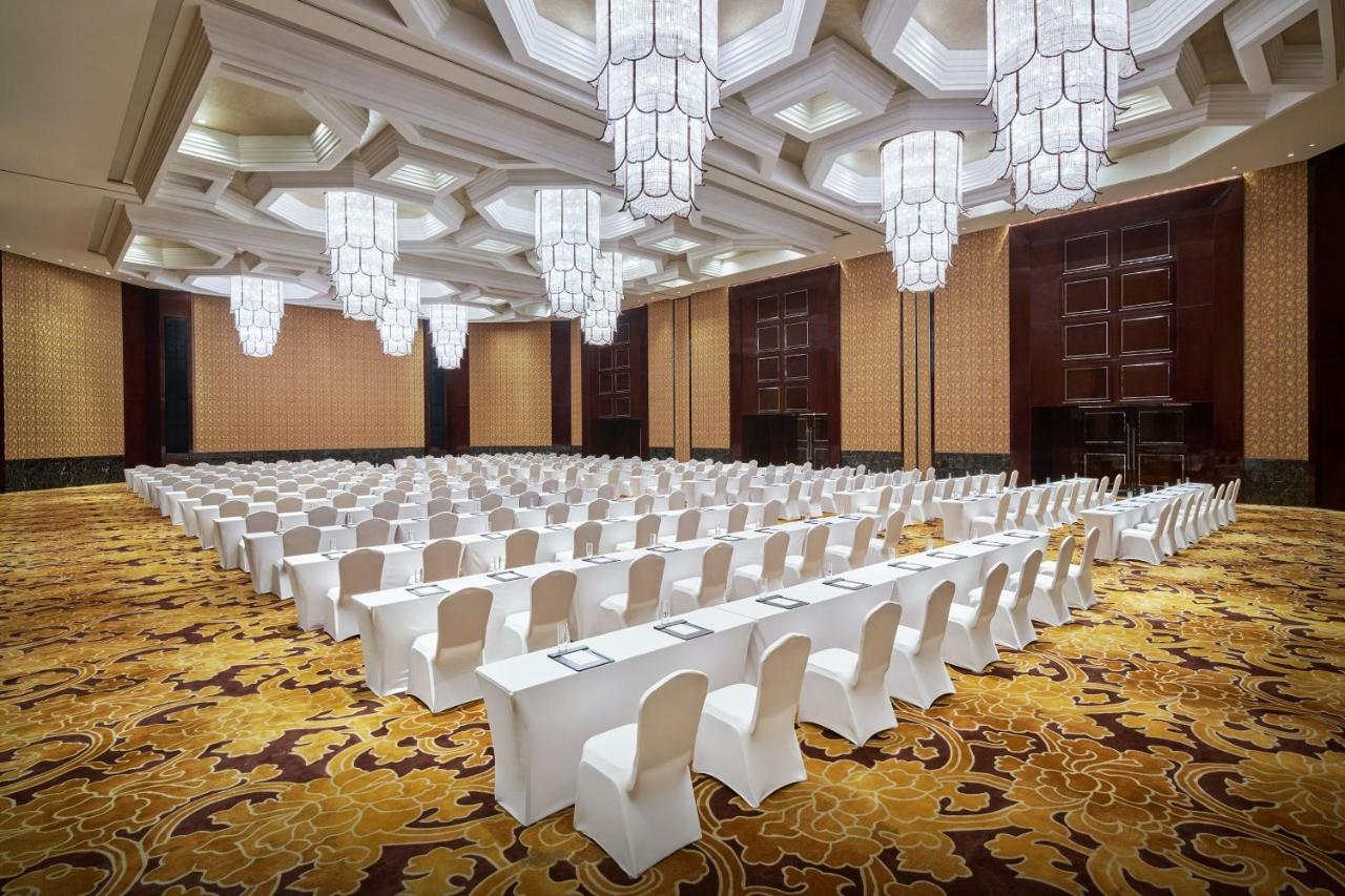Sheraton Shanghai Waigaoqiao Hotel photo