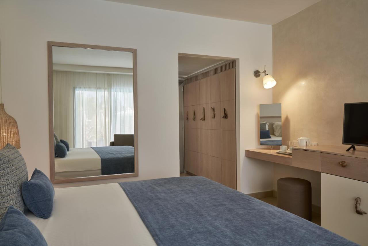 Atlantica Aeneas Resort photo