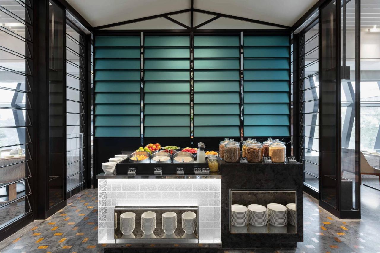 JW Marriott Marquis Hotel Shanghai Pudong photo