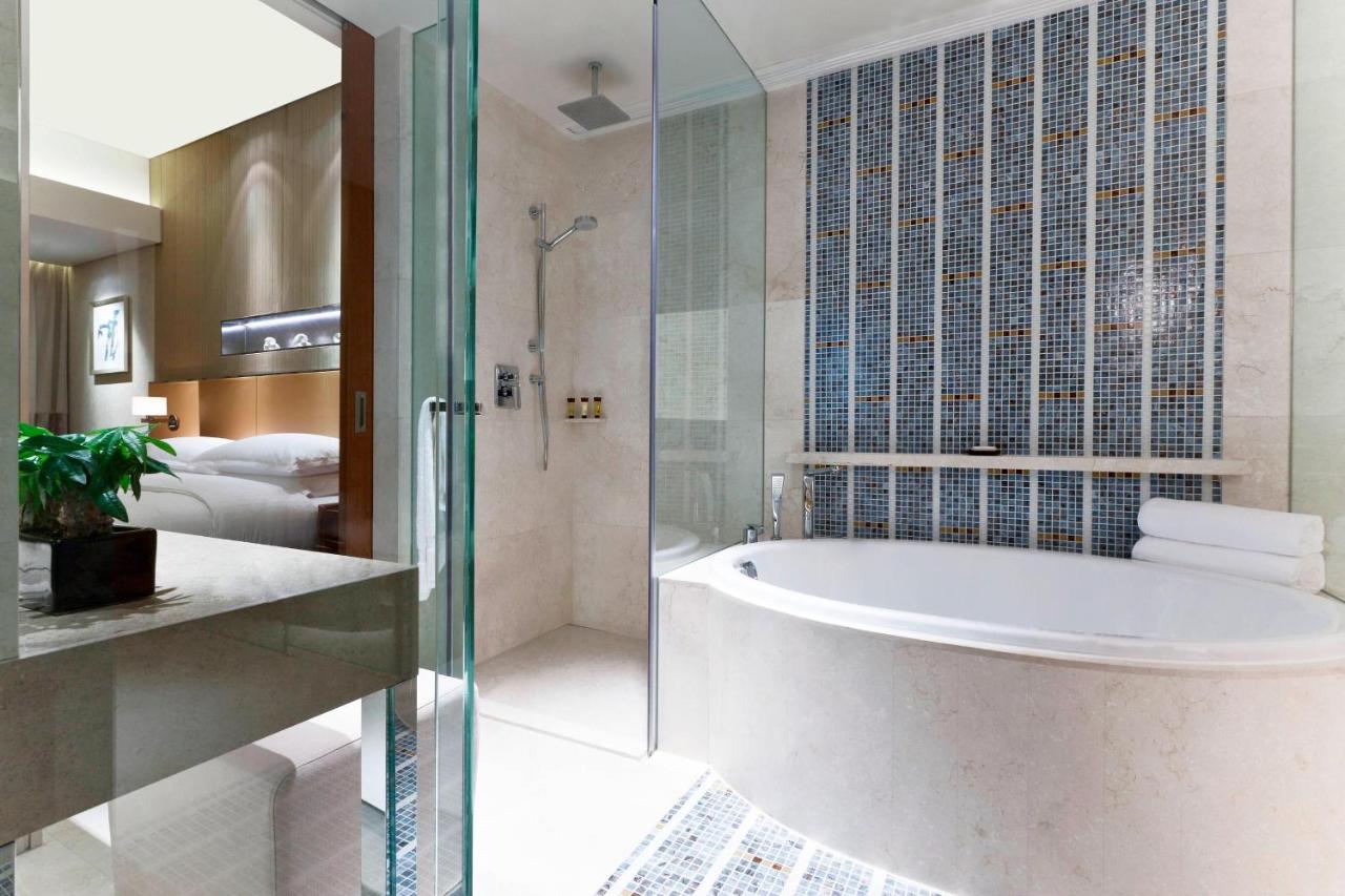 Sheraton Grand Beijing Dongcheng Hotel photo