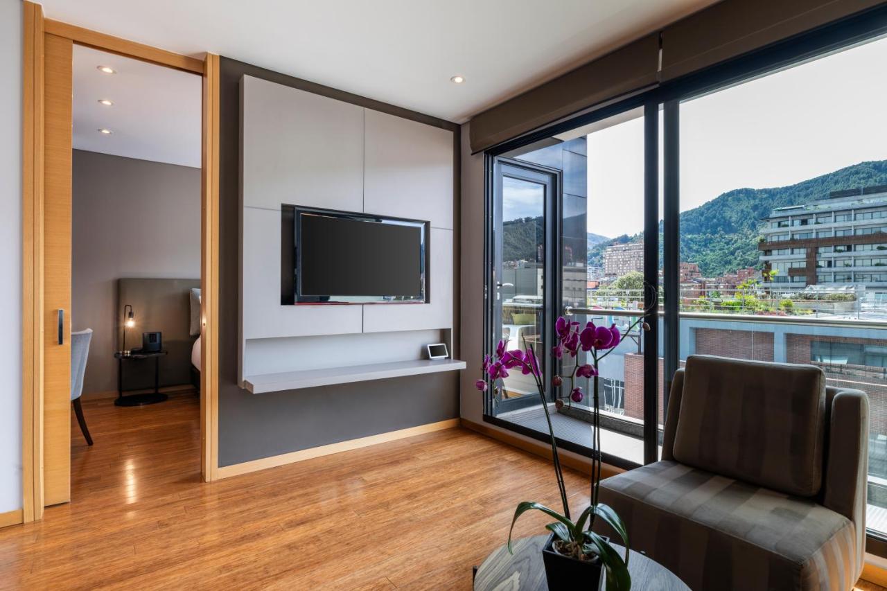 Hotel 93 Luxury Suites by Preferred photo