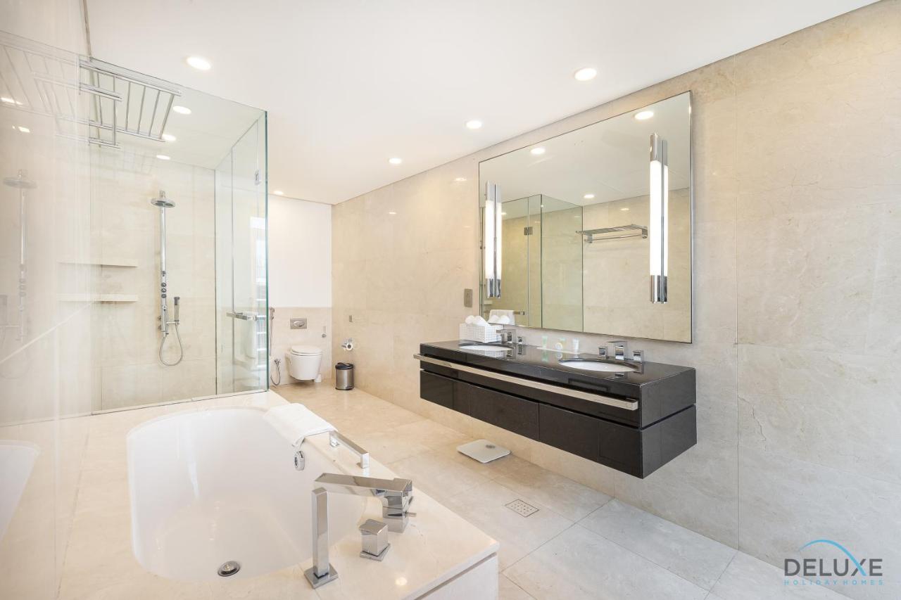 Marina Canal Views 2BR Unit Next to Marina Mall, The Address Residences, Dubai Marina by Deluxe Holiday Homes - 3