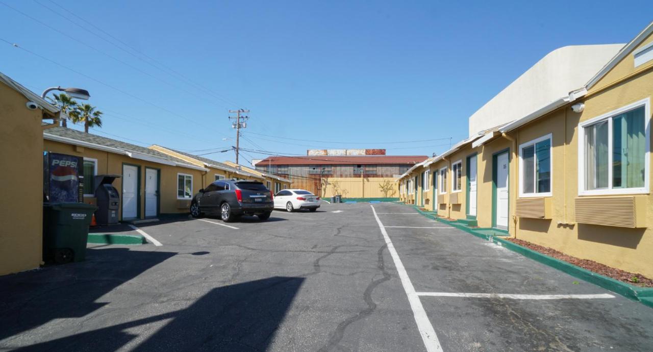 Coast Motel — photo 16