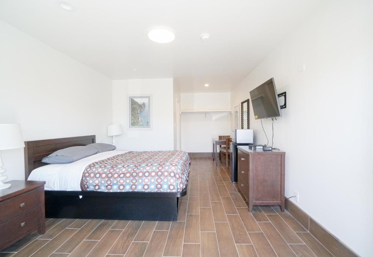 Coast Motel — photo 2
