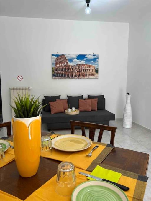 3 FERMATE DAL COLOSSEO - Casa Vacanze Elena - 50 m da METRO GARBATELLA - 3