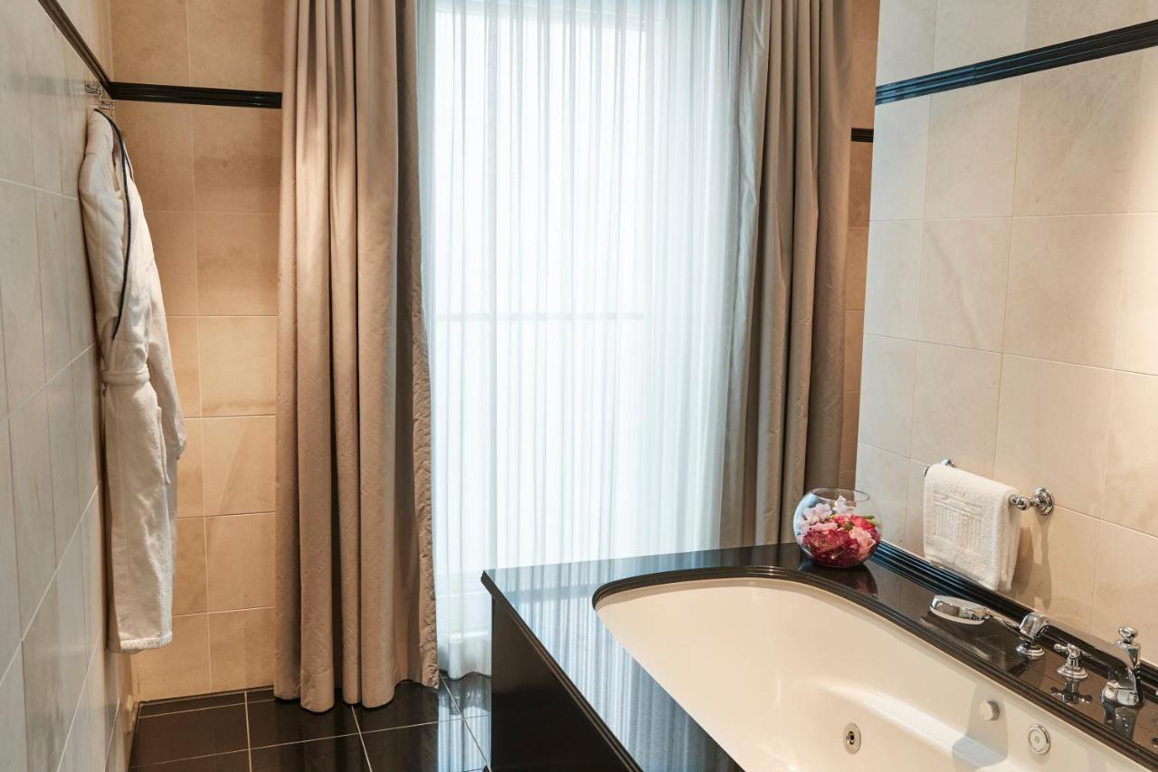 Hotel Adlon Kempinski Berlin photo
