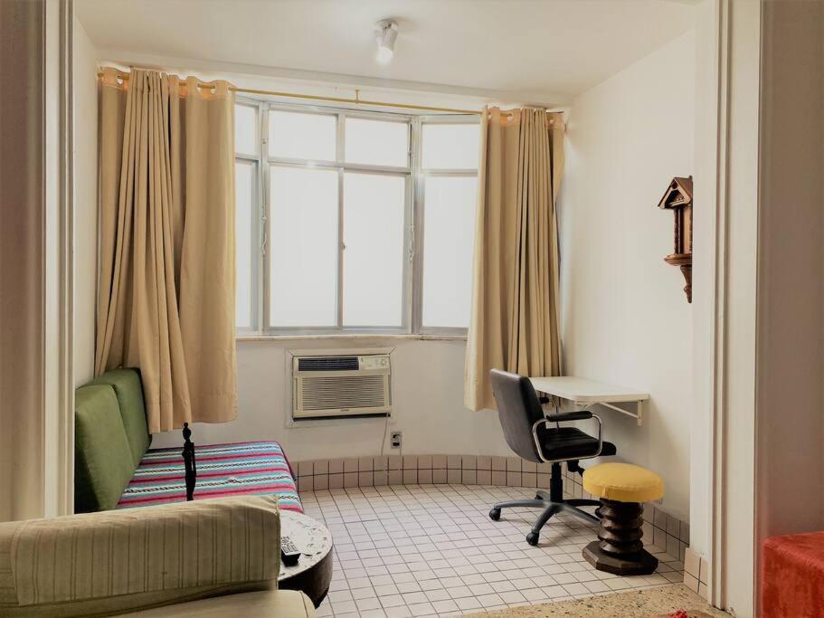 Excelente Apartamento na Quadra da Praia - 3