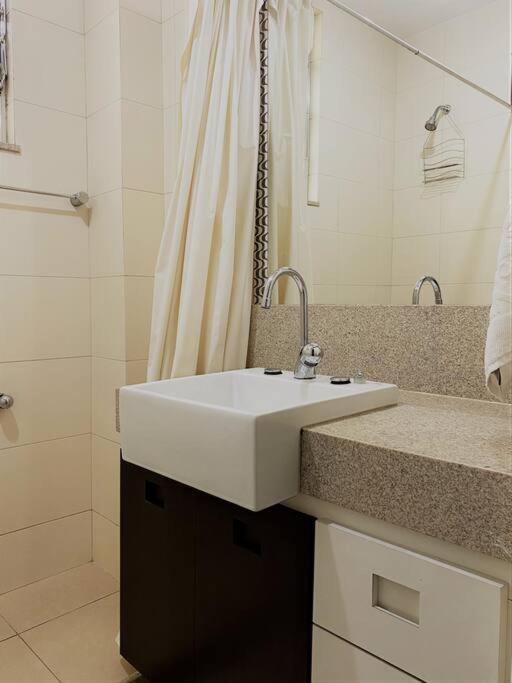 Excelente Apartamento na Quadra da Praia - 4