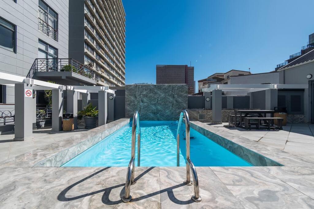 Charming Studio Apartment - 4